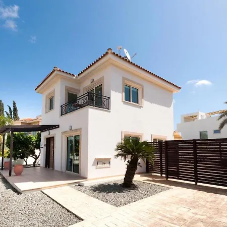 Athoce20 * Ayia Napa