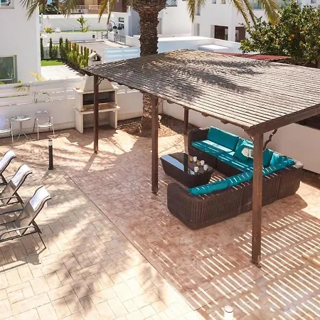 Villa Athoce20 *
